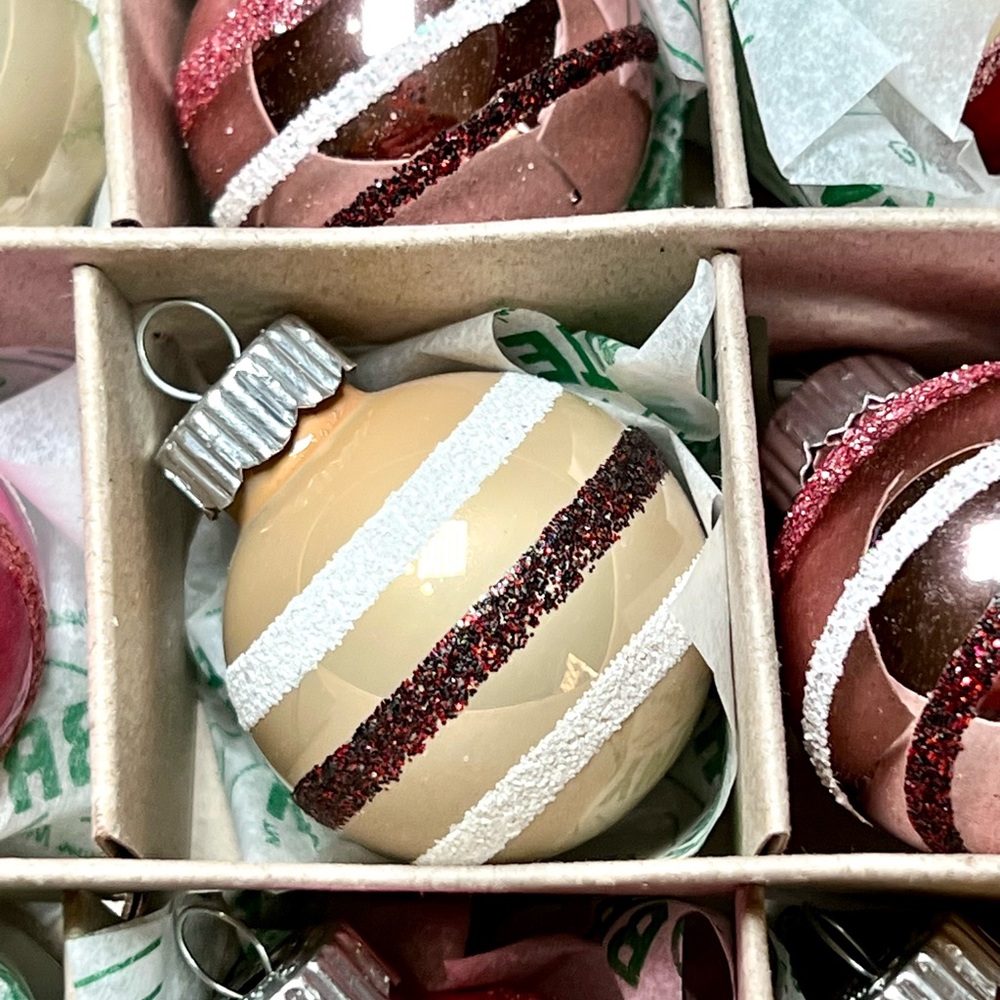 20 Christmas Radko Glass Ball Ornaments Burgundy Beige White Pink Glitter Stripe - Picture 5 of 15